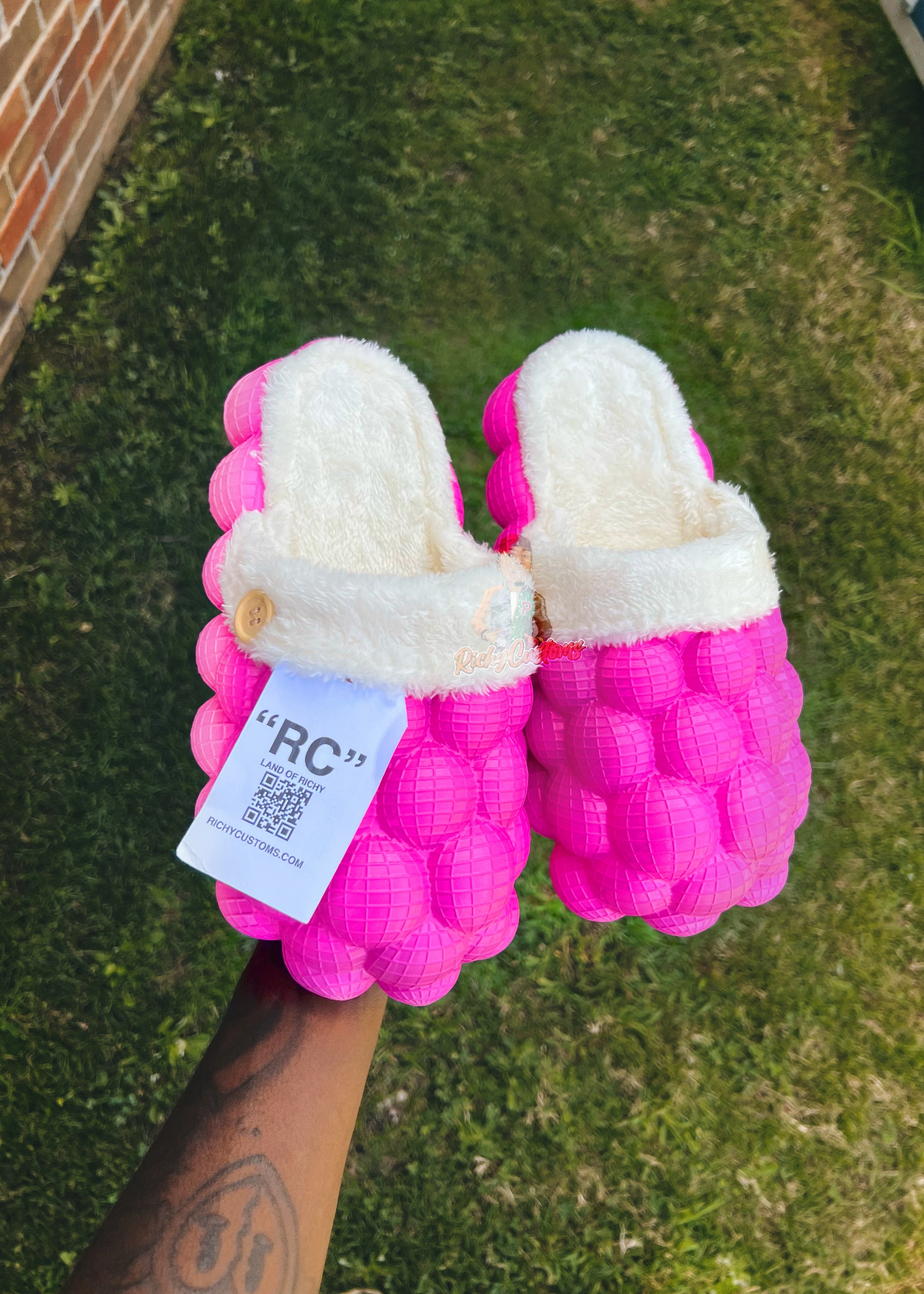 Asu Slippers Richy PUFFS Ball Slippers HOT PINK X  "COZY"