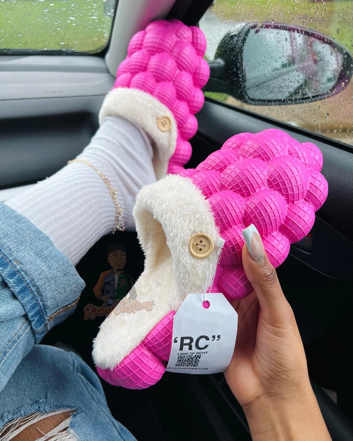 Avocado Slippers Richy PUFFS Ball Slippers HOT PINK X  "COZY"