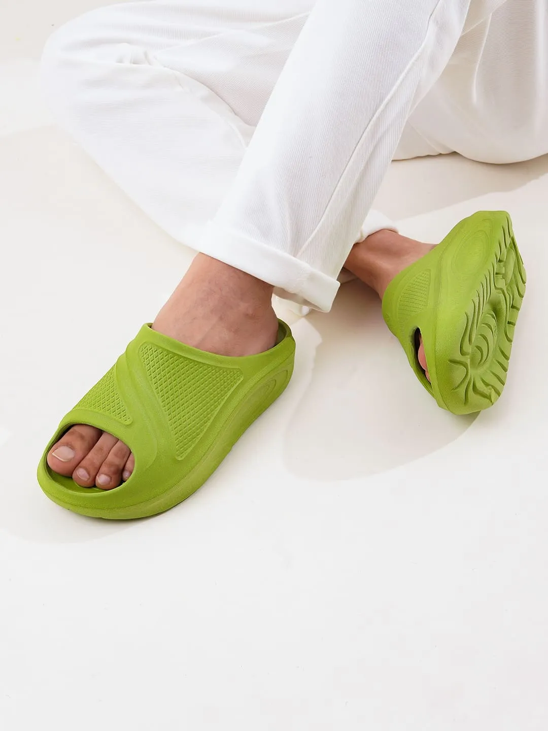 Bacca Bucci FloatsUltra Lightweight EVA Slides for Men Best Cushioned Shoes For Flat Feet