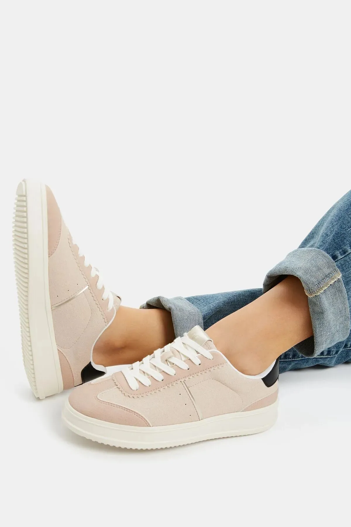 Best Sneakers For Cement Floors Bershka Women's Retro Contrast Sneakers