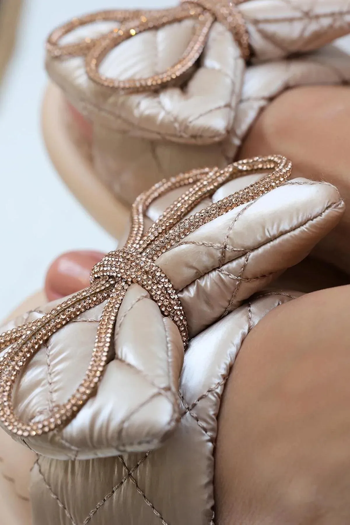 Real Shearling Slippers Beyond Women's Bow Stone Leather Slippers