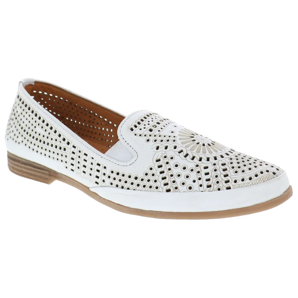 Flats That Feel Like Tennis Shoes BIZA SAWYER