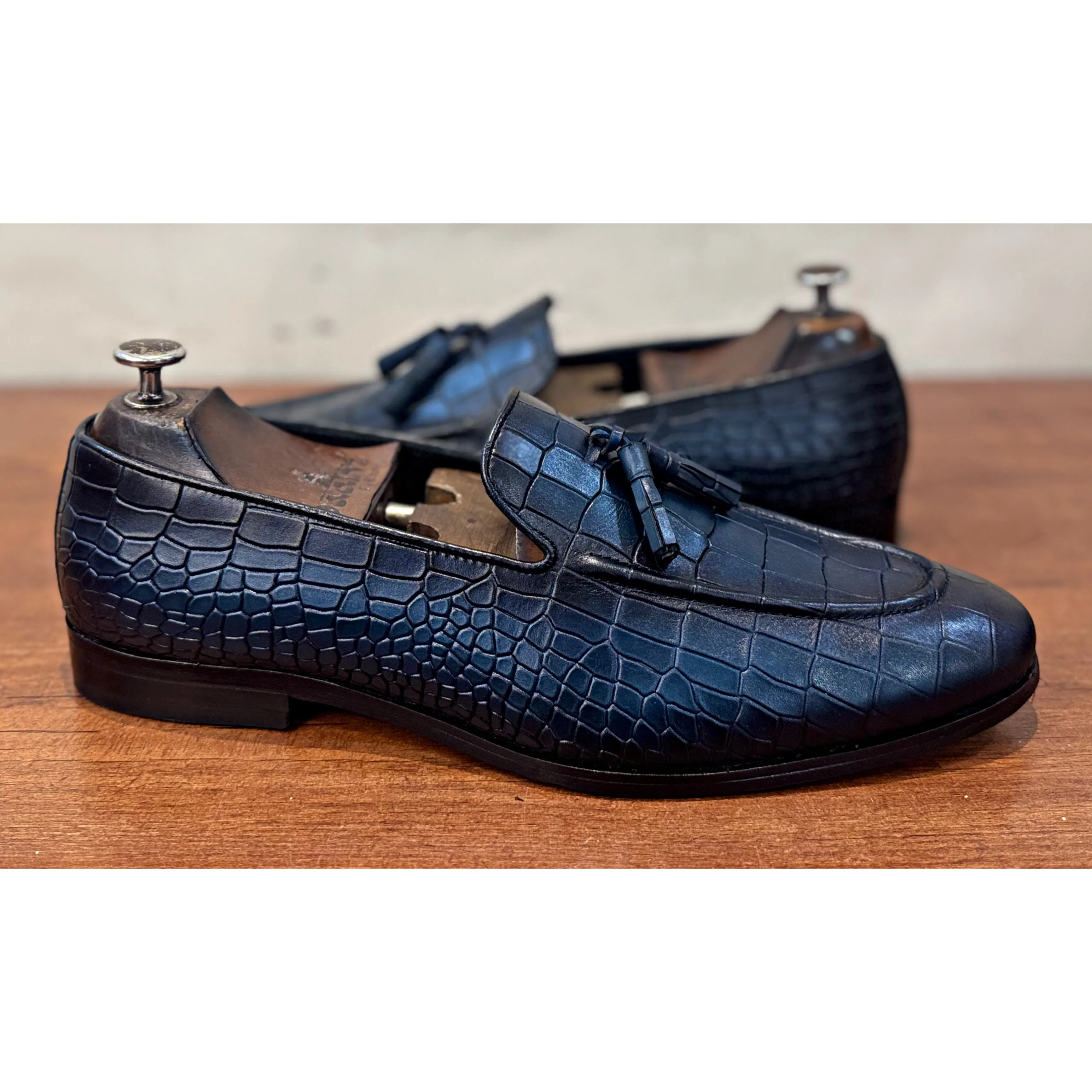 On Cloud Loafers Blue Croco Loafers With Tassels