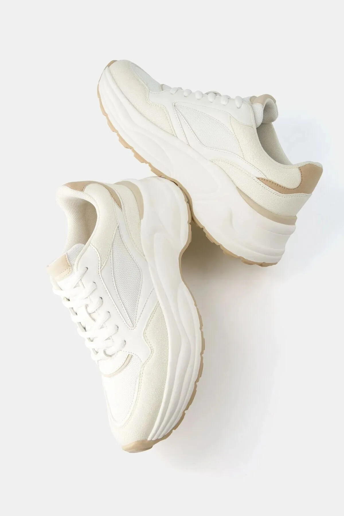 Bershka Women's Mesh contrast Sneakers Heart Sneakers