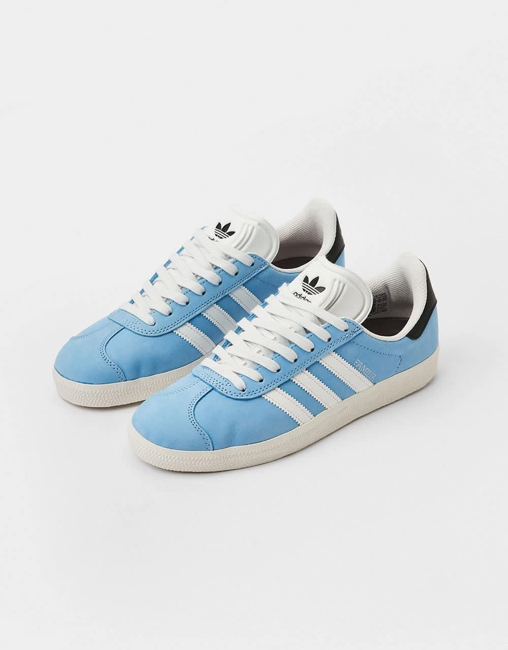 adidas x Familia x Minnesota Utd FC Gazelle Skate Shoes - Crystal White/Core Black/Better Scarlet Adidas Originals Samba Og Shoes