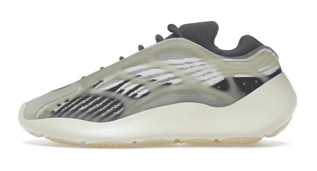Adidas Yeezy Boost 700 V3 "Fade Salt" Pre-Owned Adidas Kaptir Running Shoes