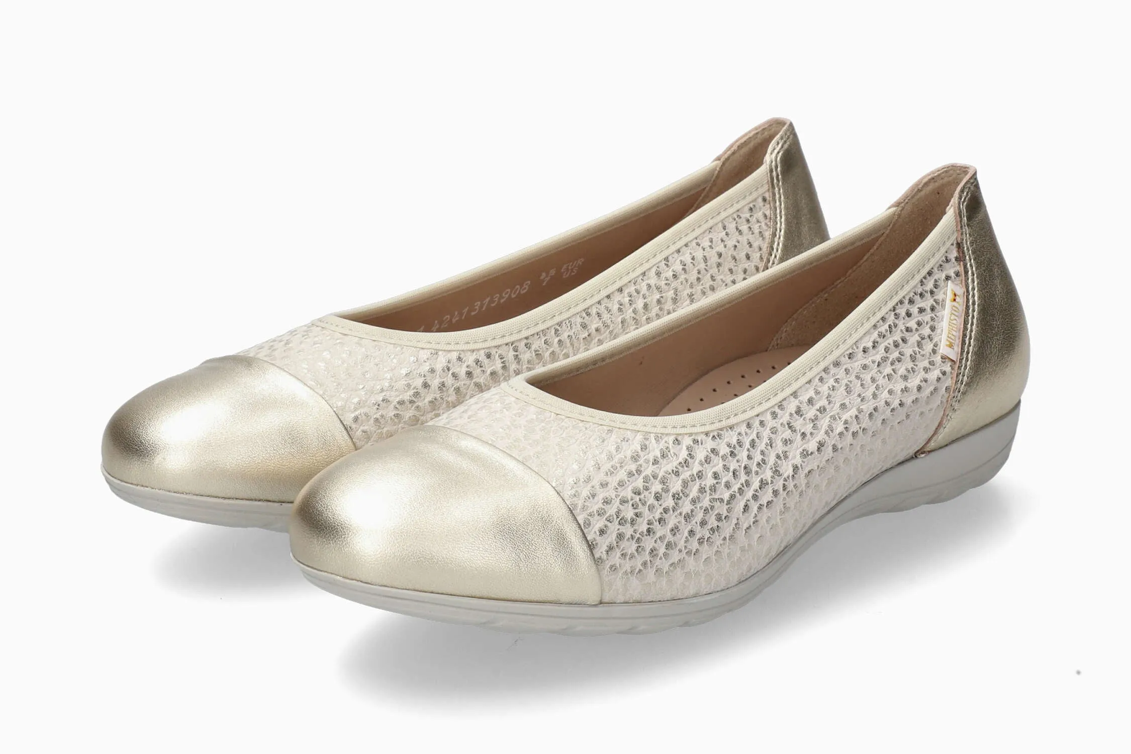 Erika - Gold Flat Bike Shoes