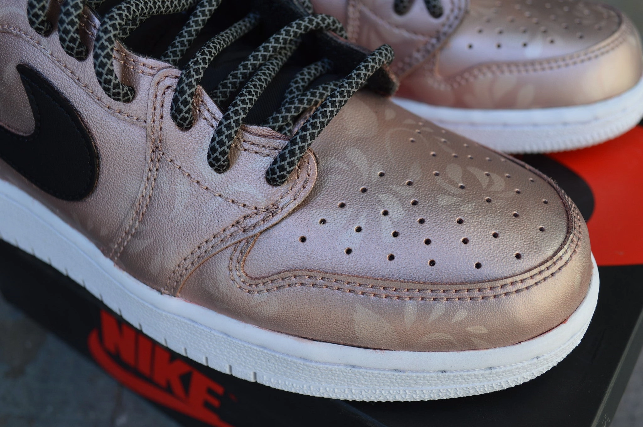 Custom Nike Rose Gold Jordan Retro 1 Low OG Sneakers - Hand Painted Asics Wrestling Shoes Twr900