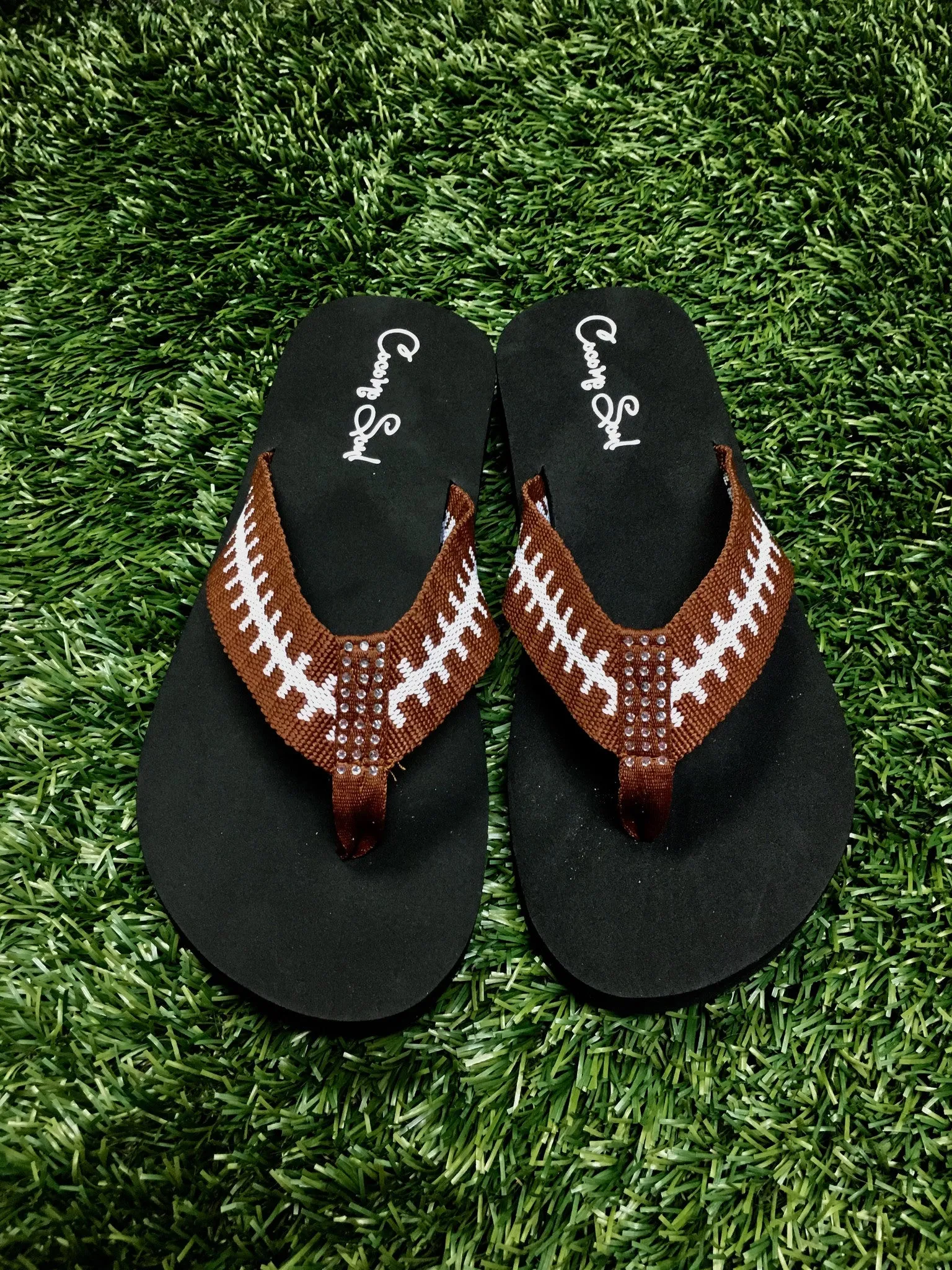 Reef Phantom Flip Flops **DISCONTINUED**CLOSE OUT**Cocomo Soul FABRIC Stitch FOOTBALL Flip Flops Womens