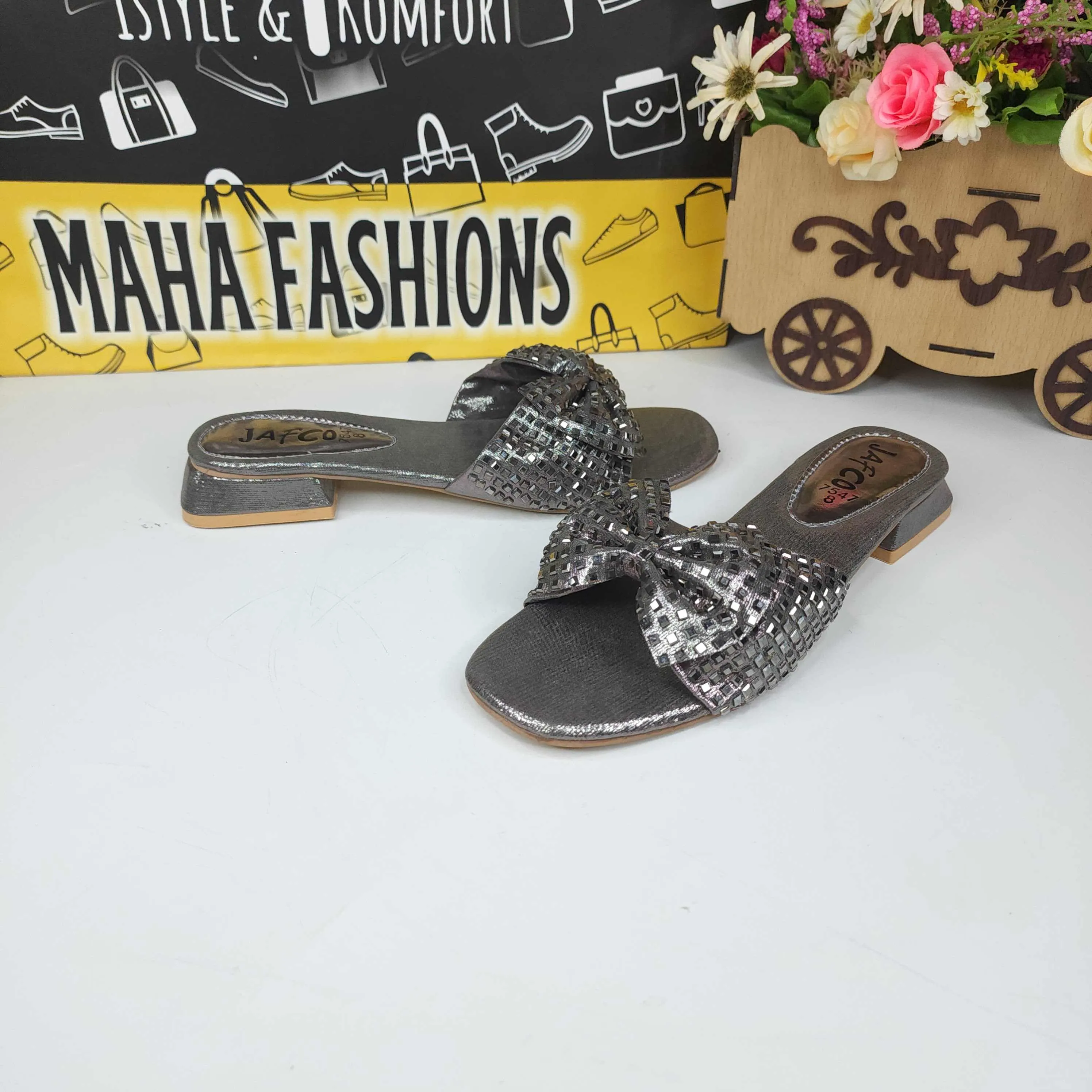 Grey Bow Slippers in Short Heel Kd Slippers