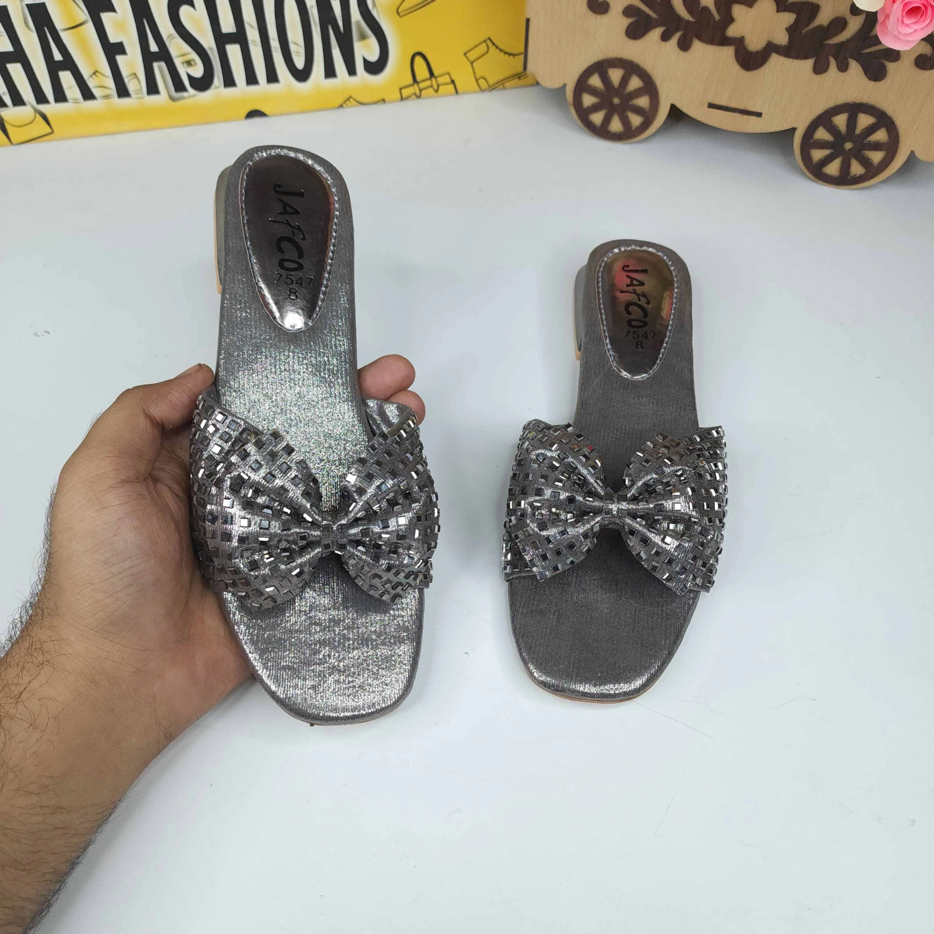 Slippers Extra Wide 4e Grey Bow Slippers in Short Heel