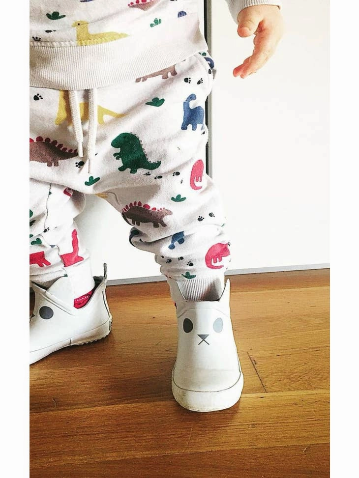 On Cloud Shoes Running Boxbo Boy's and Girl's Kerran Ankle Boot, Blanche