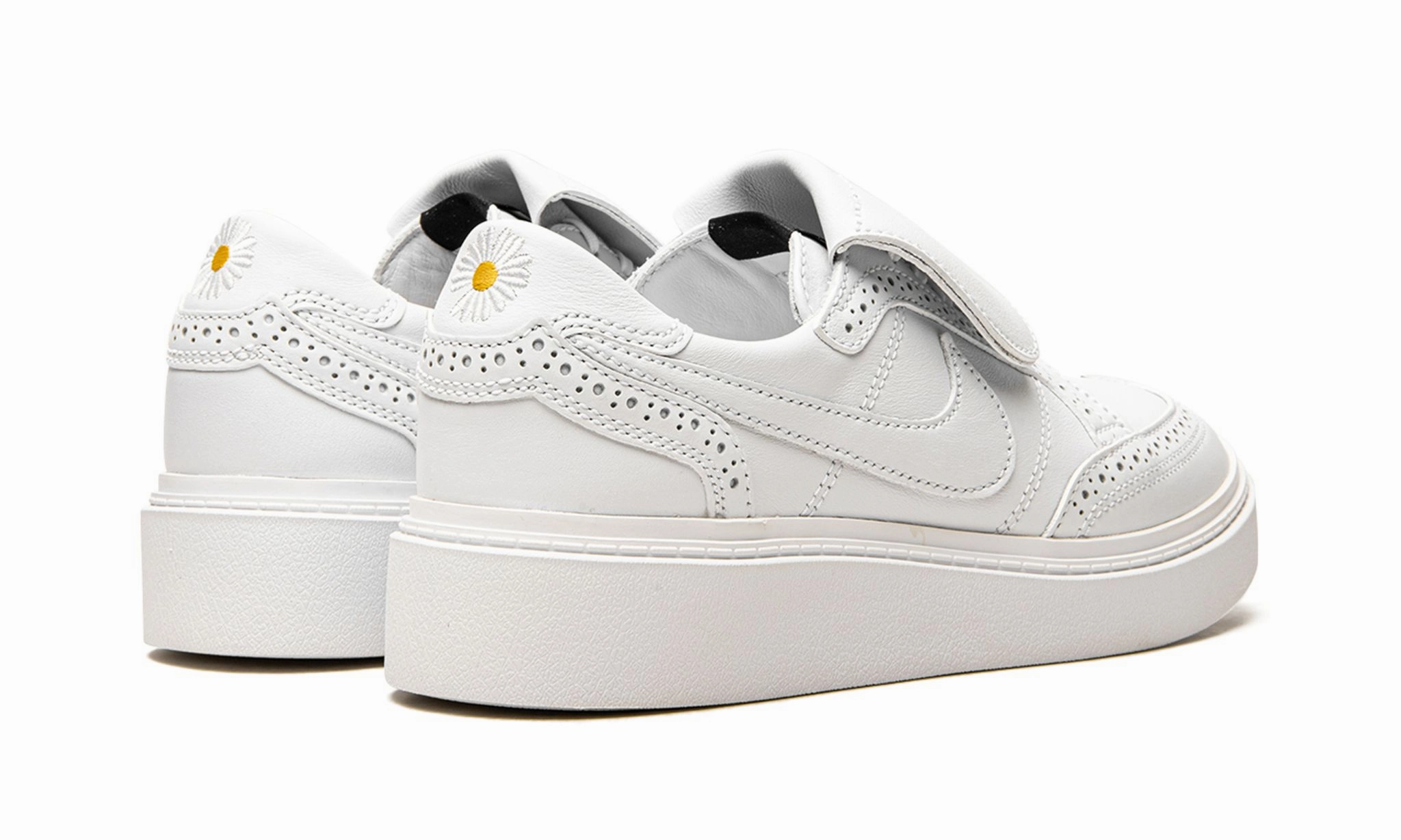 GDragon X Kwondo 1 Triple White Asics Roadhawk Ff 2 Running Shoes