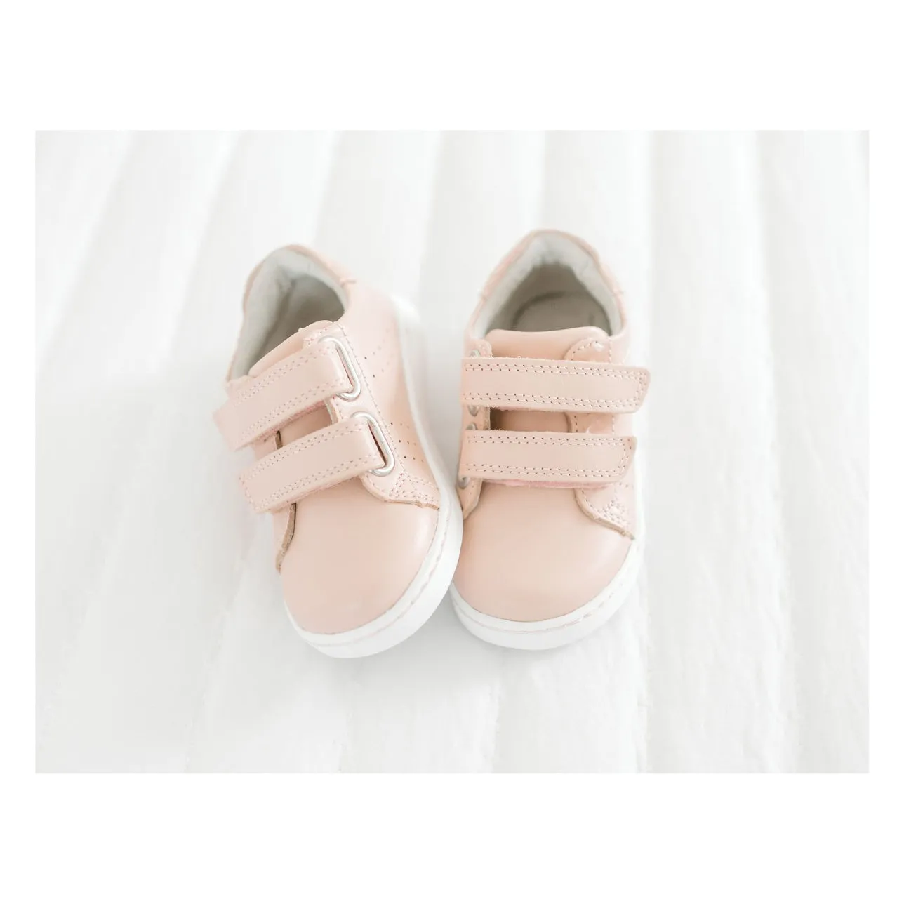 Kenzie Double Velcro Sneaker