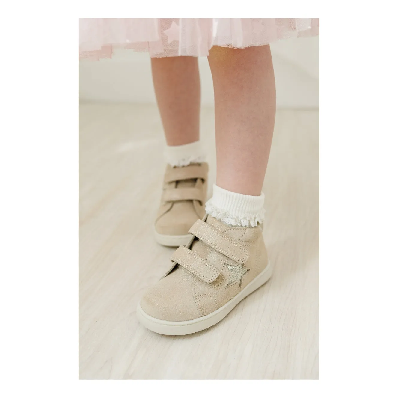Kira Star Sneaker Casual Low Heel Shoes