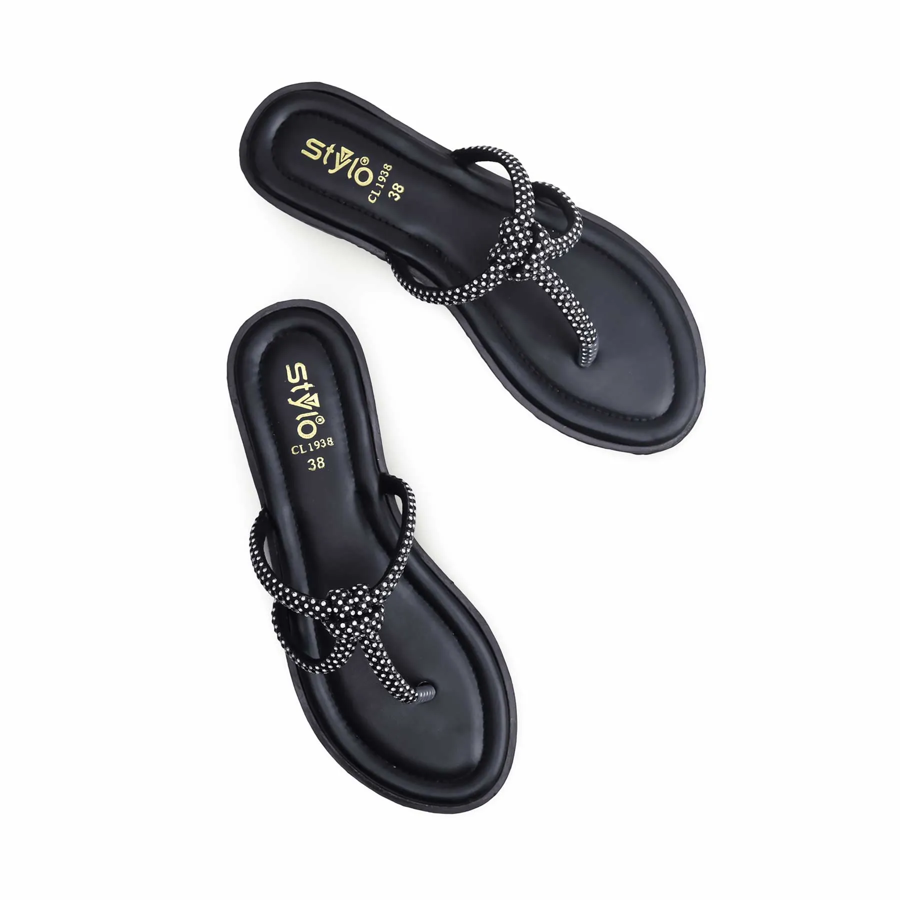 Black Casual Chappal CL1938 Casual Shoes Vs Sneakers