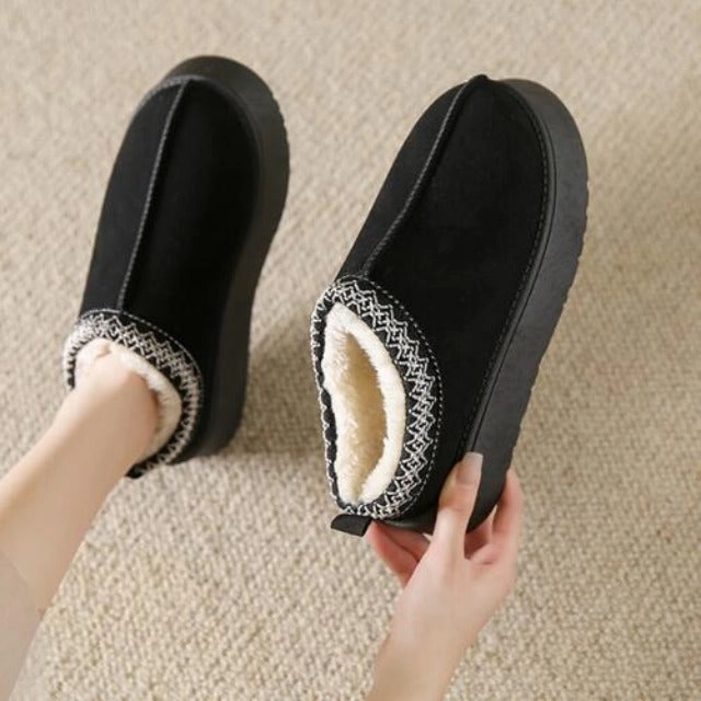 Soft Fur Center-Seam Slippers Fuzzy Slippers Socks