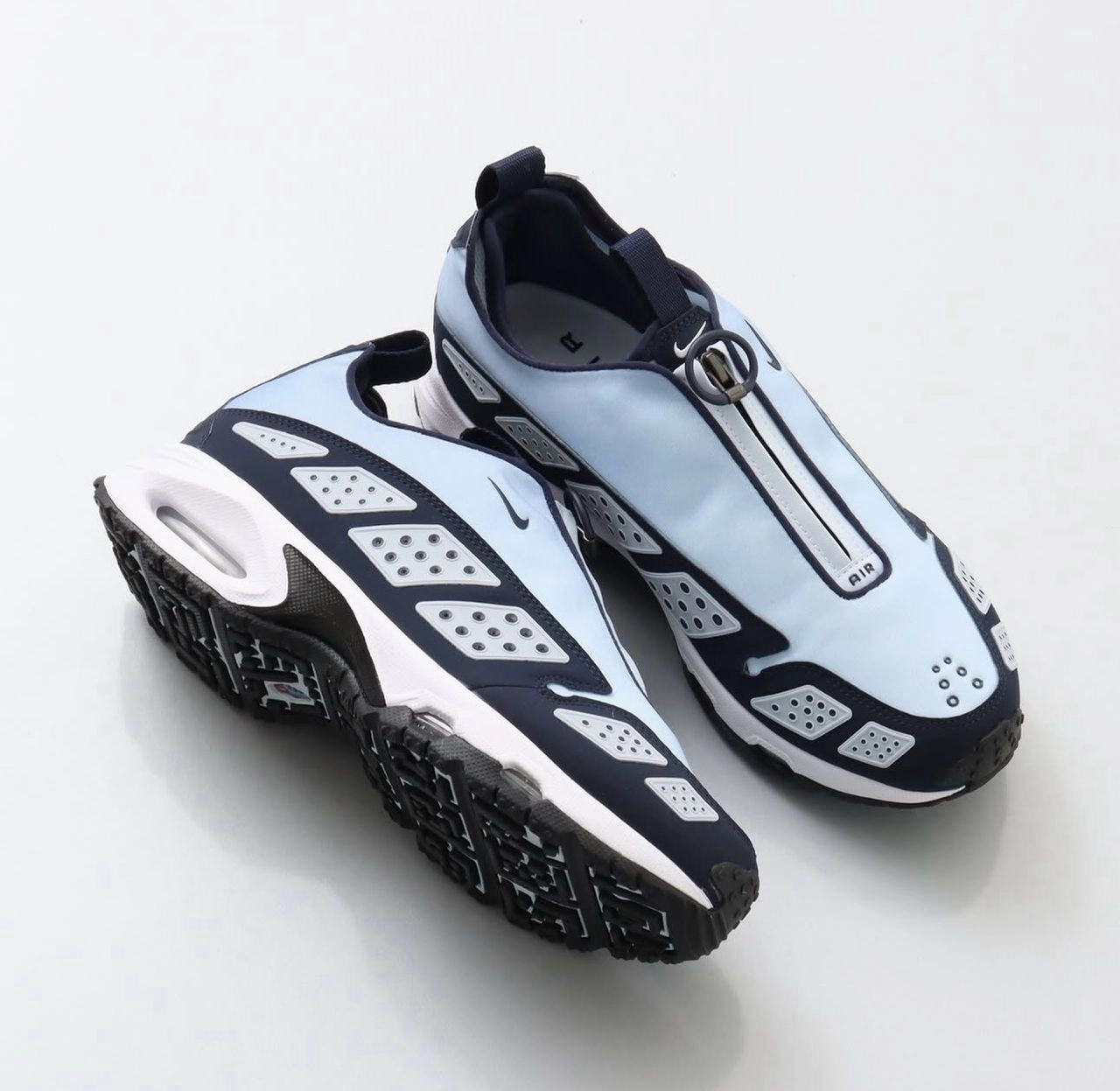 Asics Childrens Shoes Nike Air Max Sunder  Laudace du futur, lADN des 90s