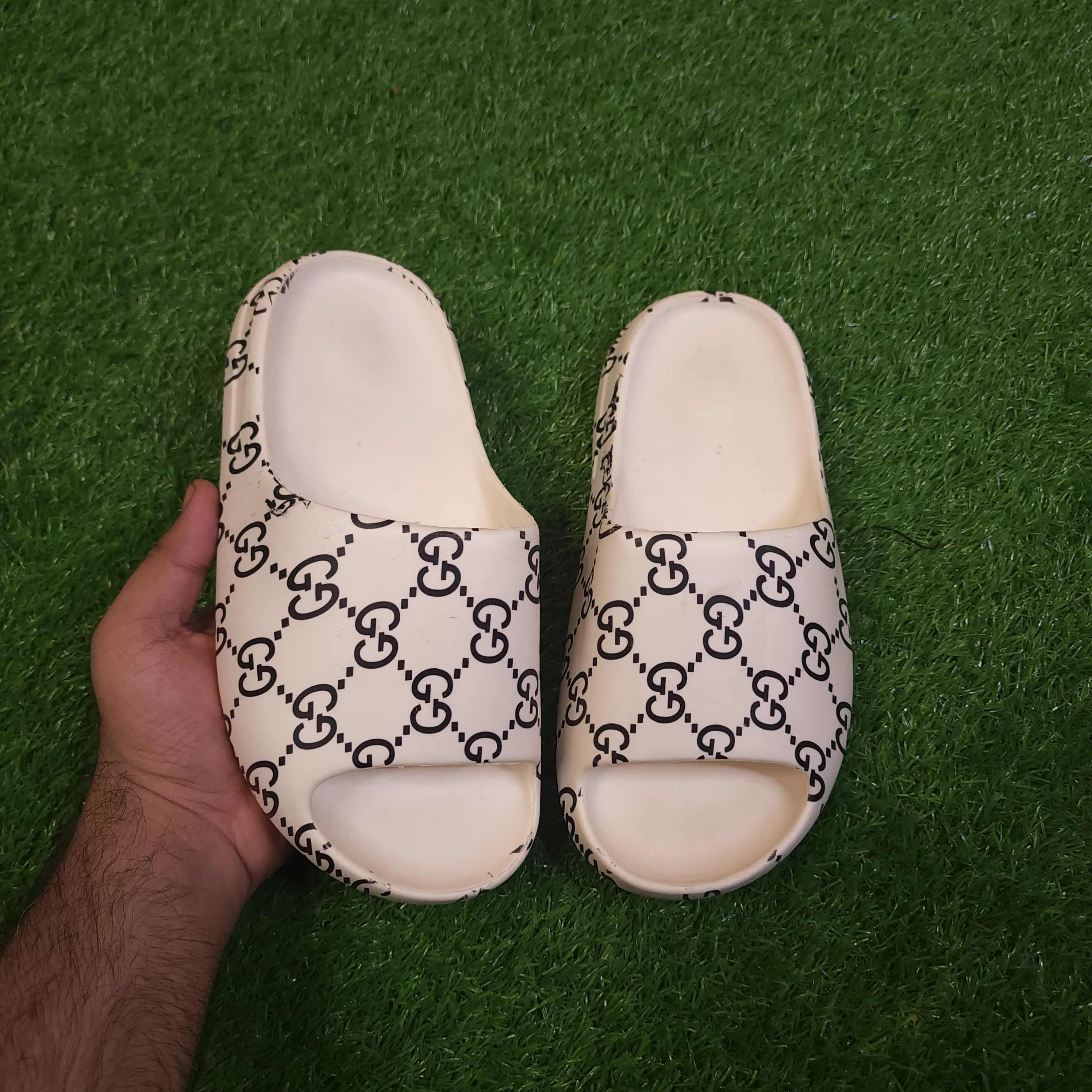 Off White Comfy Slippers Hard Bottomed Slippers