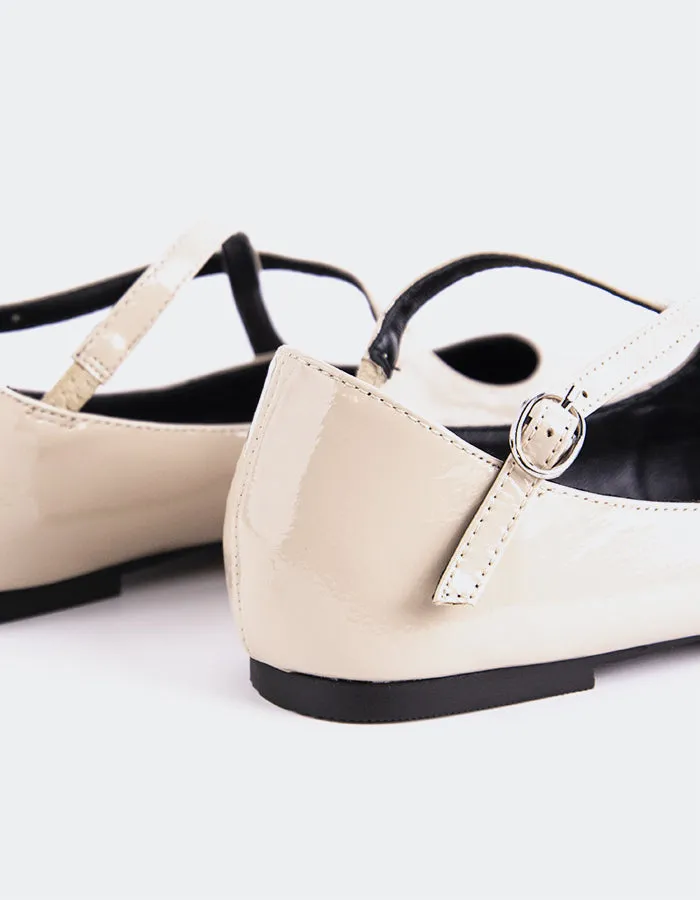 Pristina Off White Naplack Flat Autism Shoes