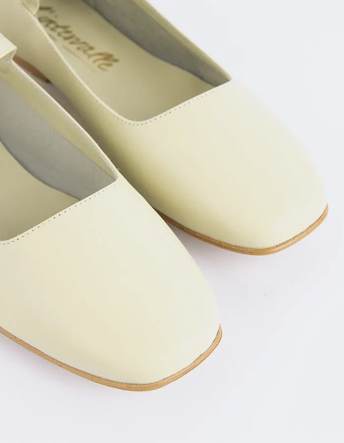 Bass Flat Shoes Reubena Green Leather
