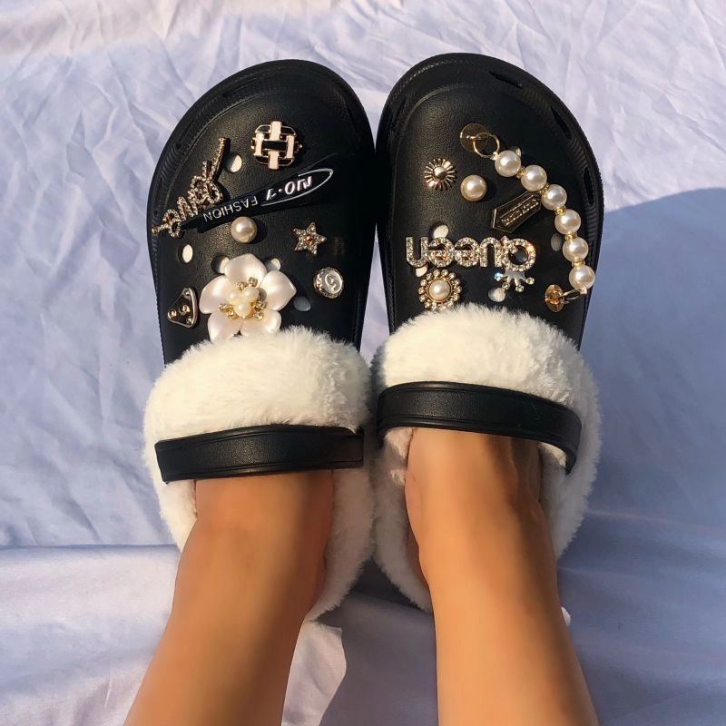 Microwave Slippers RichyLOGS BLACK "Cozy" Clog Slippers   Charms