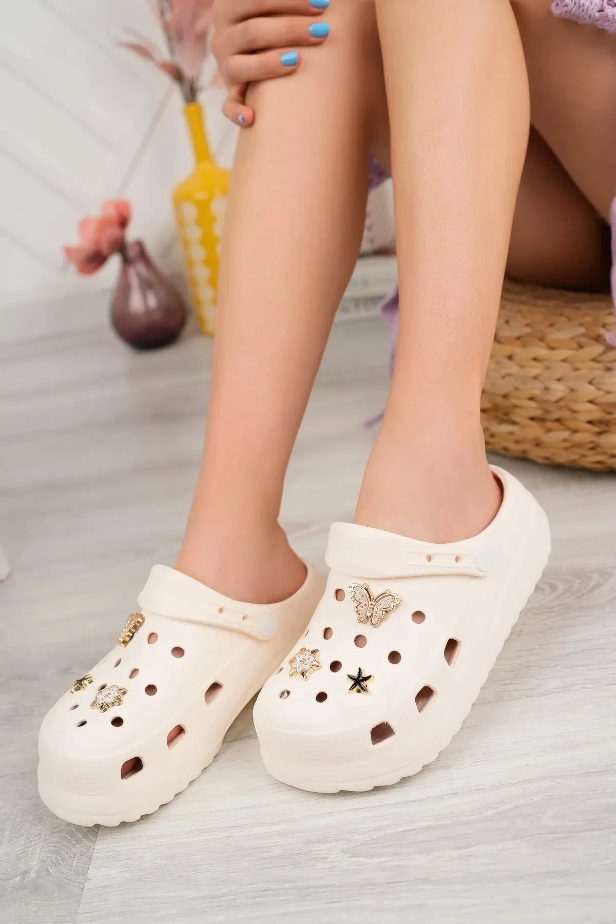 RoseVeno Women's Slippers Slippers Crocs