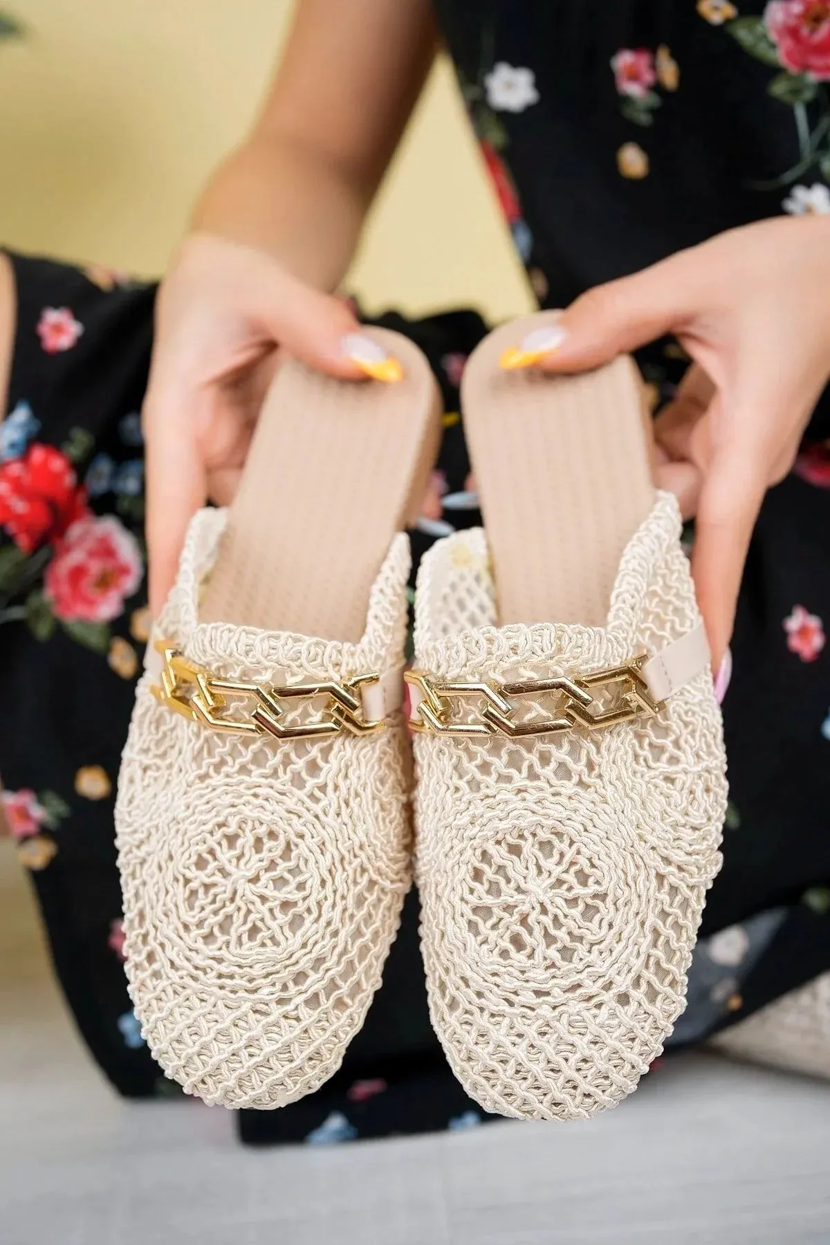 RoseVeno Women's Straw Slippers Waterproof Slide Sandals