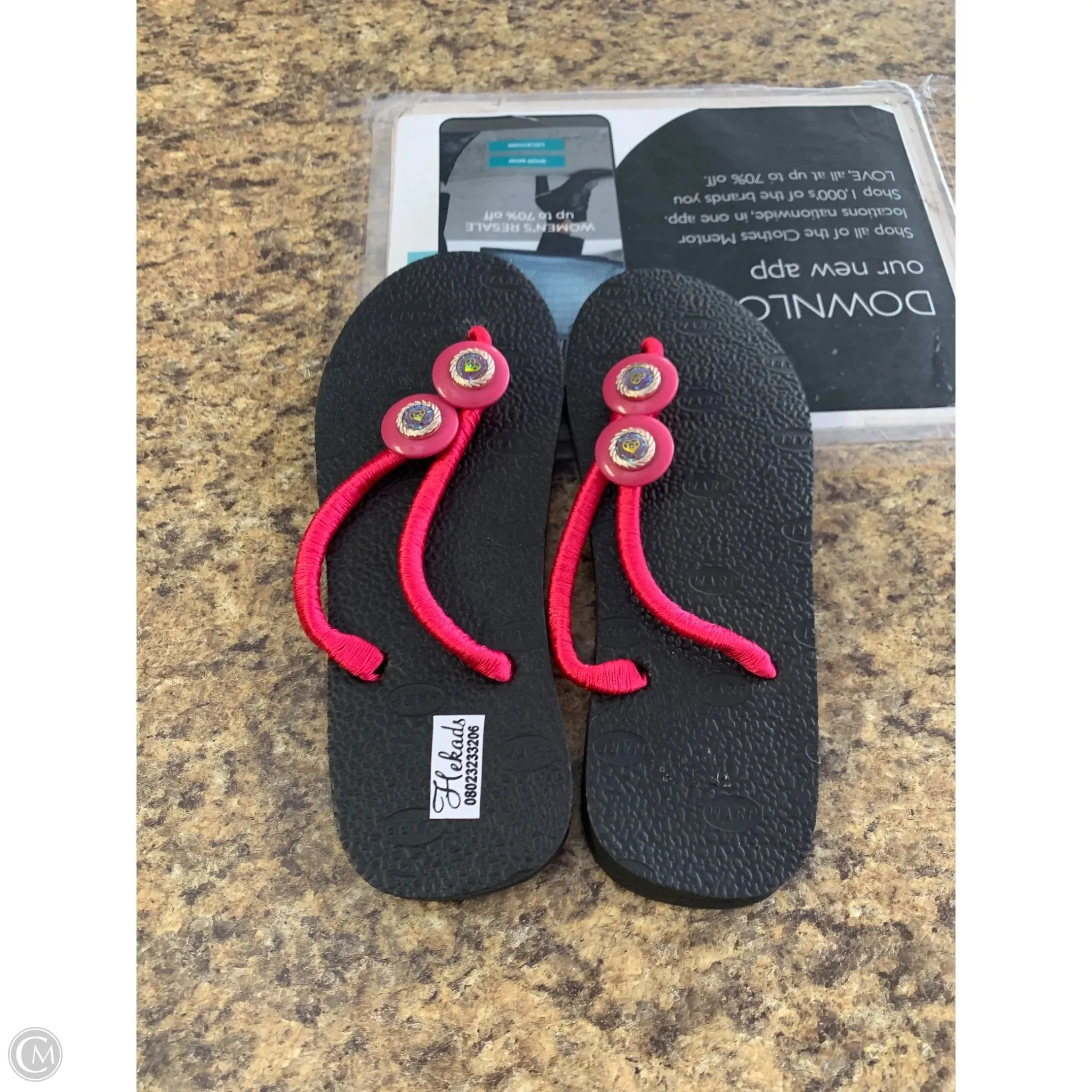 Squishy Flip Flops Sandals Flip Flops By Clothes Mentor In Black, Size: 10.5