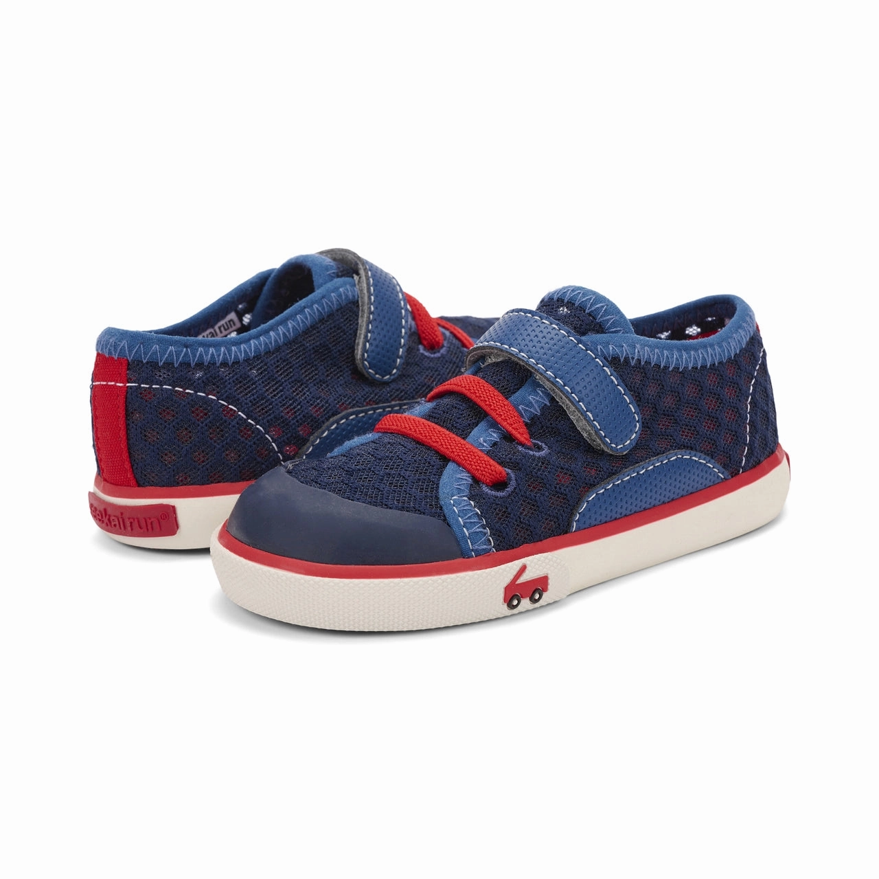 Outlet Sneakers See Kai Run Saylor (Toddler/Little Kid)
