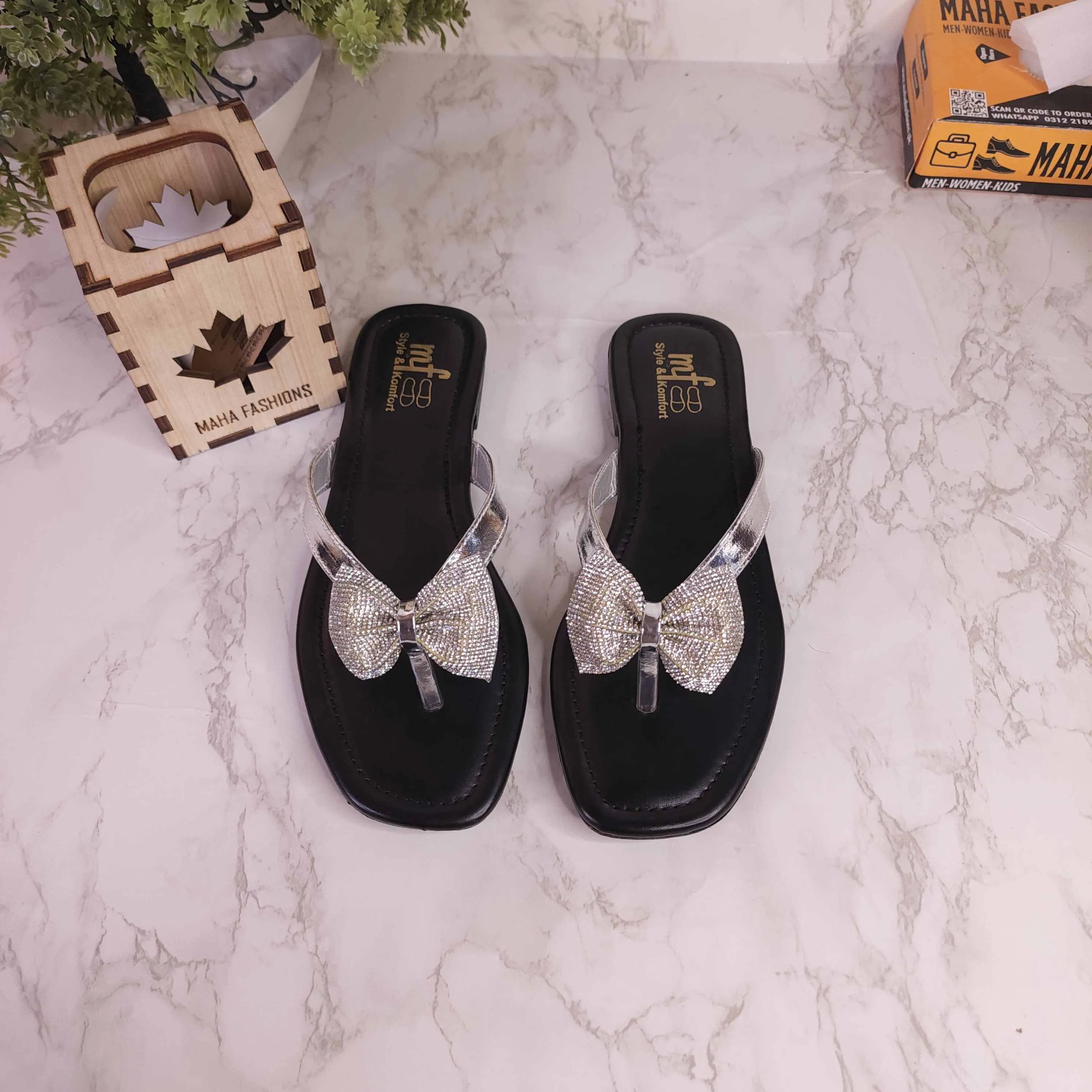 Bengals Slippers Silver Bow Slippers