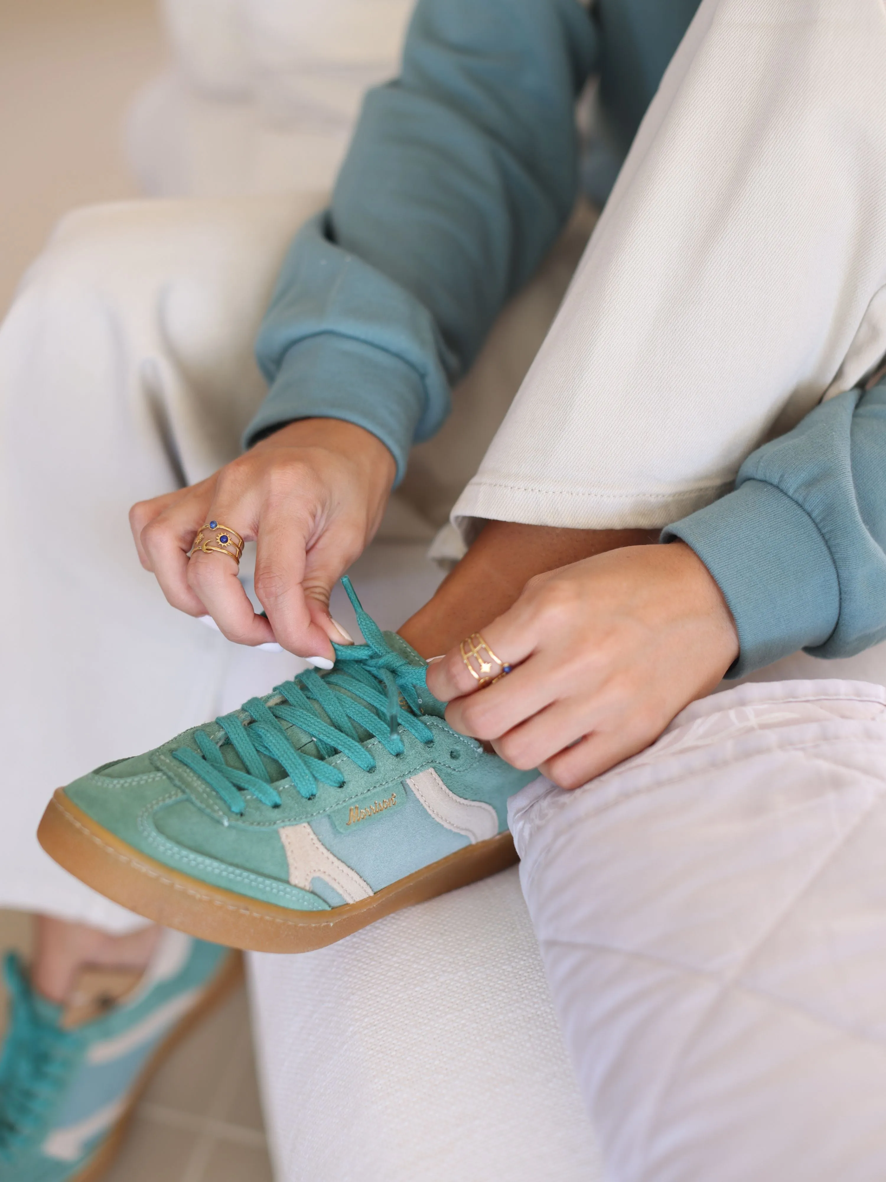 Office Flat Shoes Sneakers Nineties Goblin