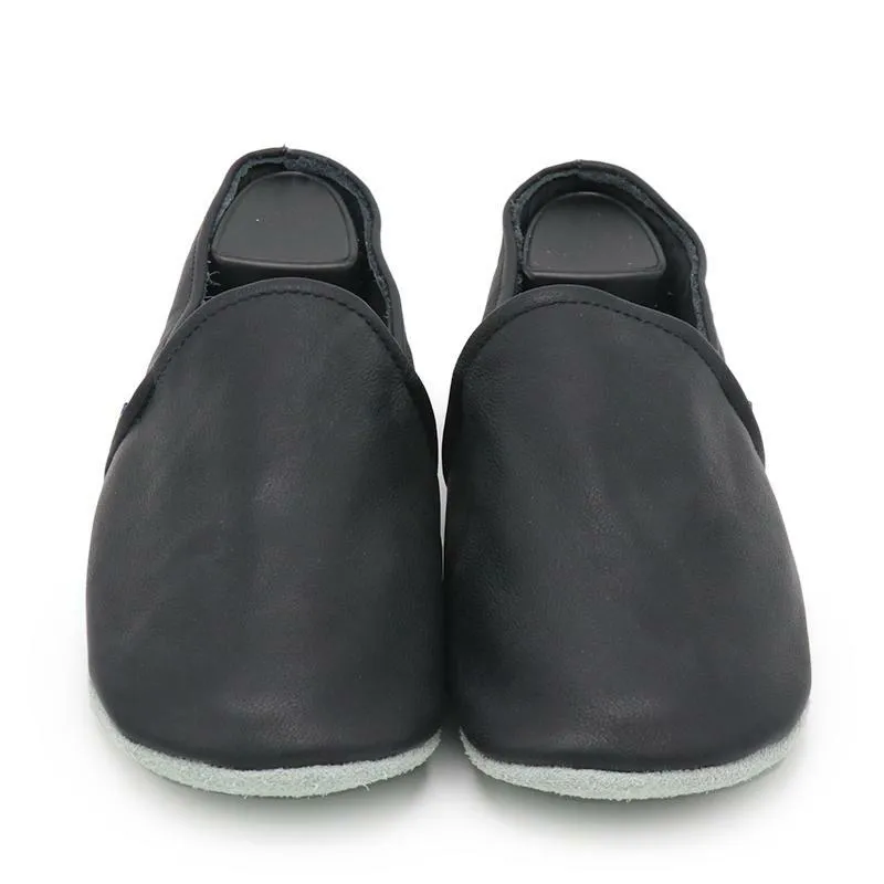 Peanuts Snoopy Slippers Solid  Black Women Slippers