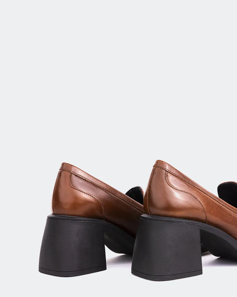 Shorts And Loafers Station Chestnut Leather