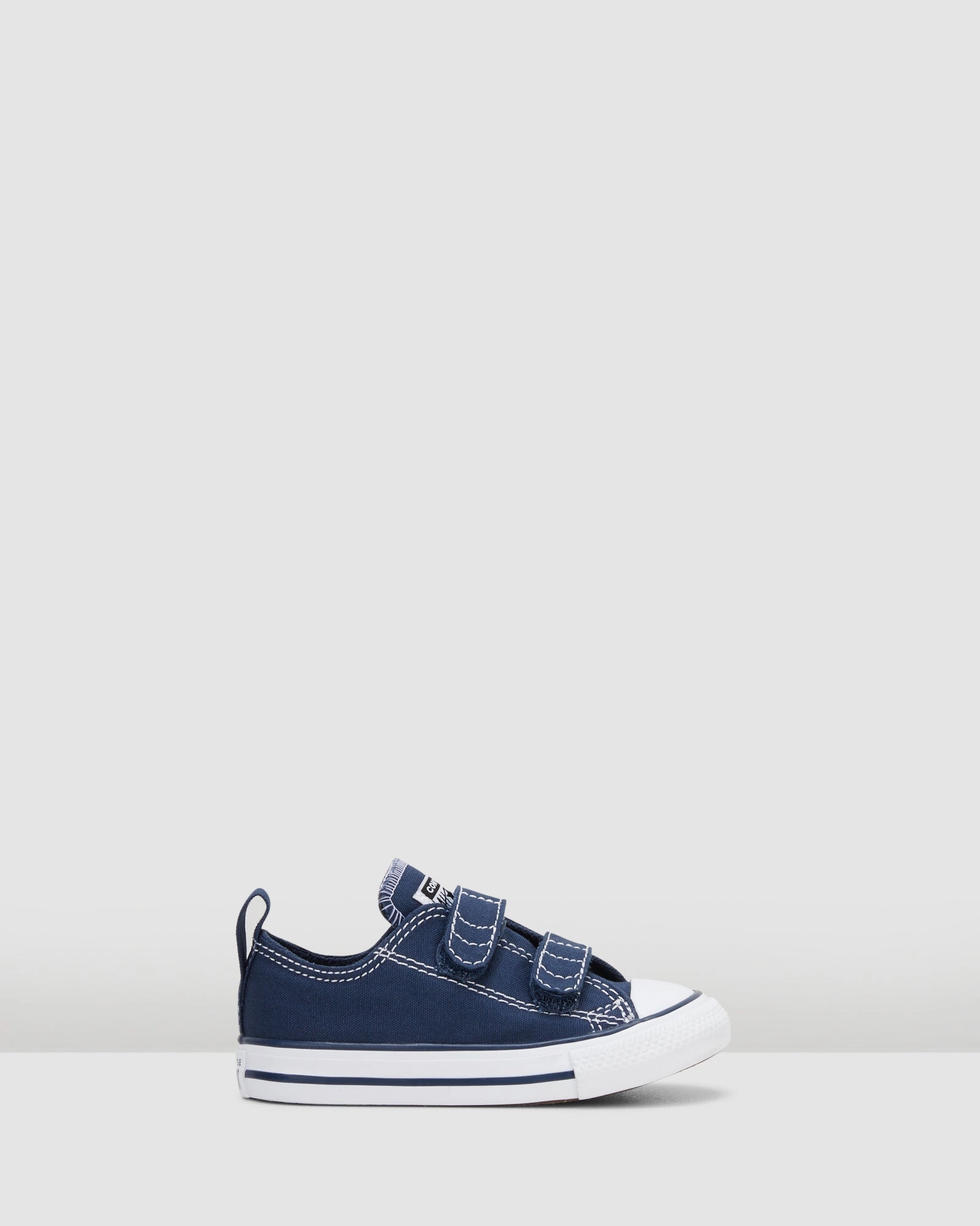 Chuck Taylor All Star 2V Ox Infant Navy Bk British Knights Sneakers