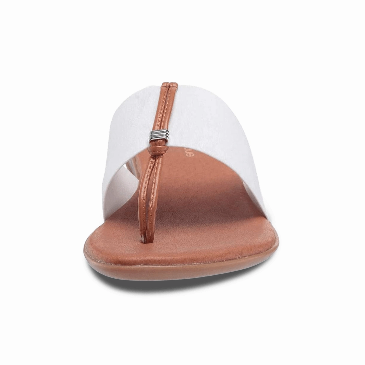 Jeans And Flat Shoes Outfit Andre Assous Nice Featherweights  Elastic Sandal (White)