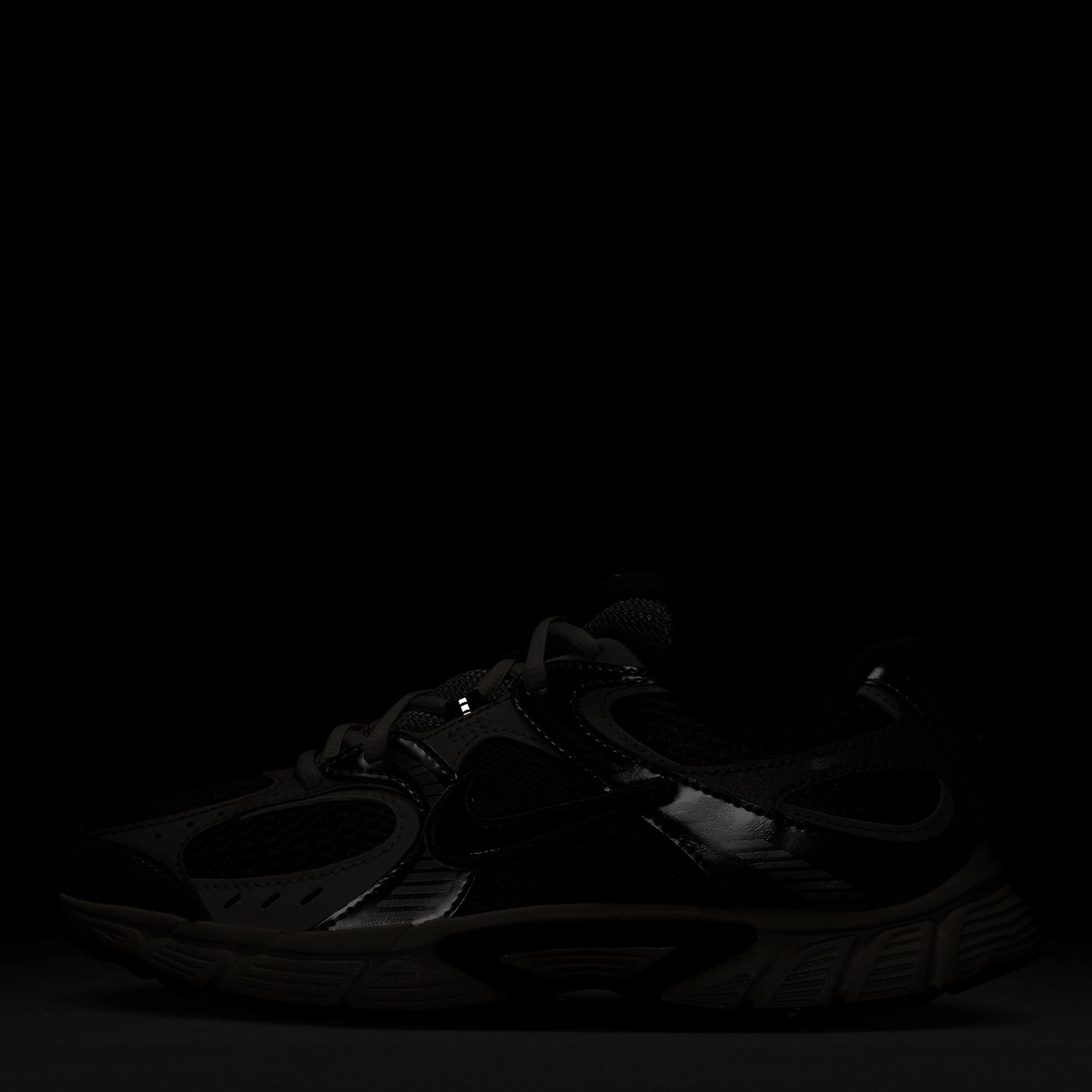 Barefoot Sneakers V5 Rnr (Big Kid)