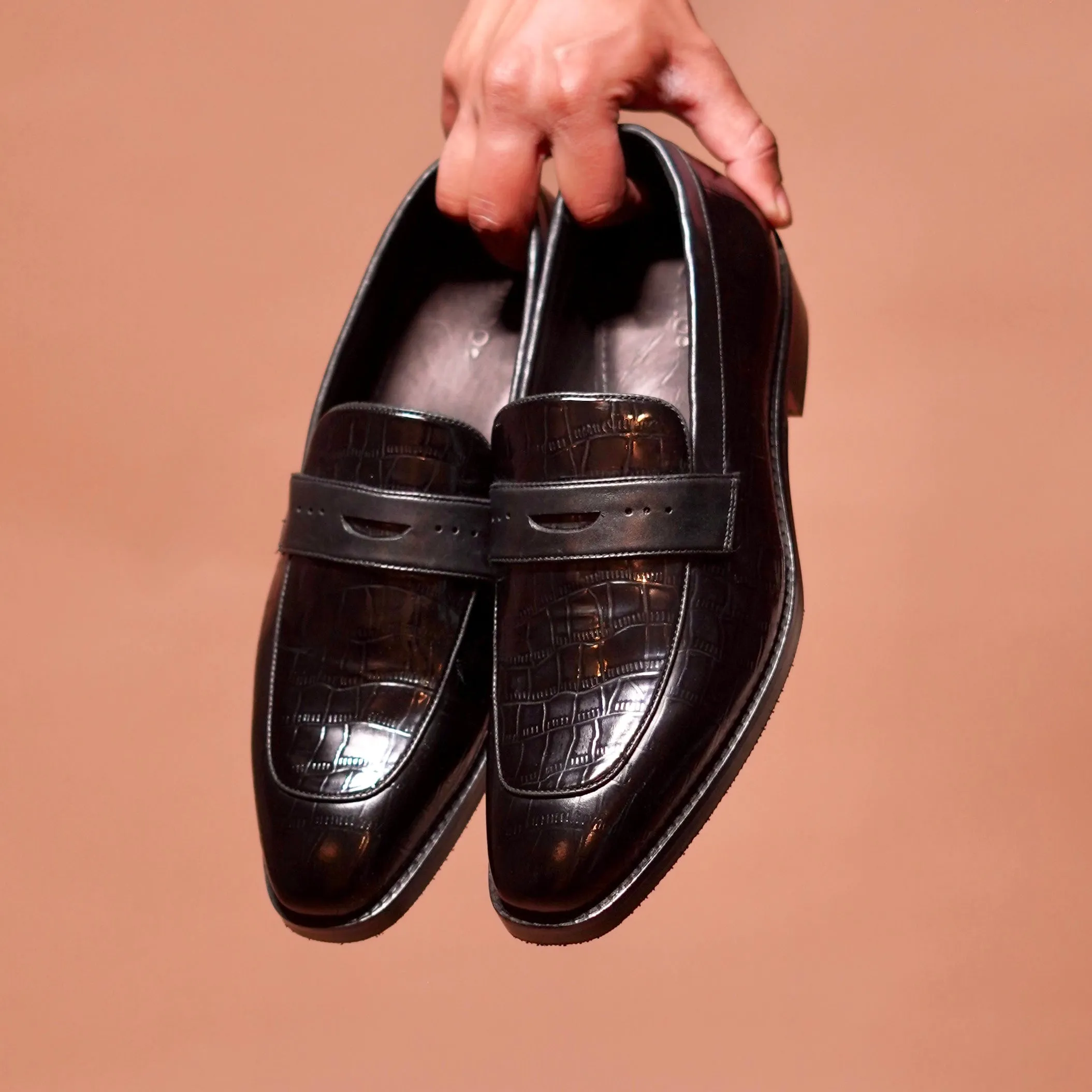 Motivo Croco | Black croc print penny loafers Christian Louboutin Loafers