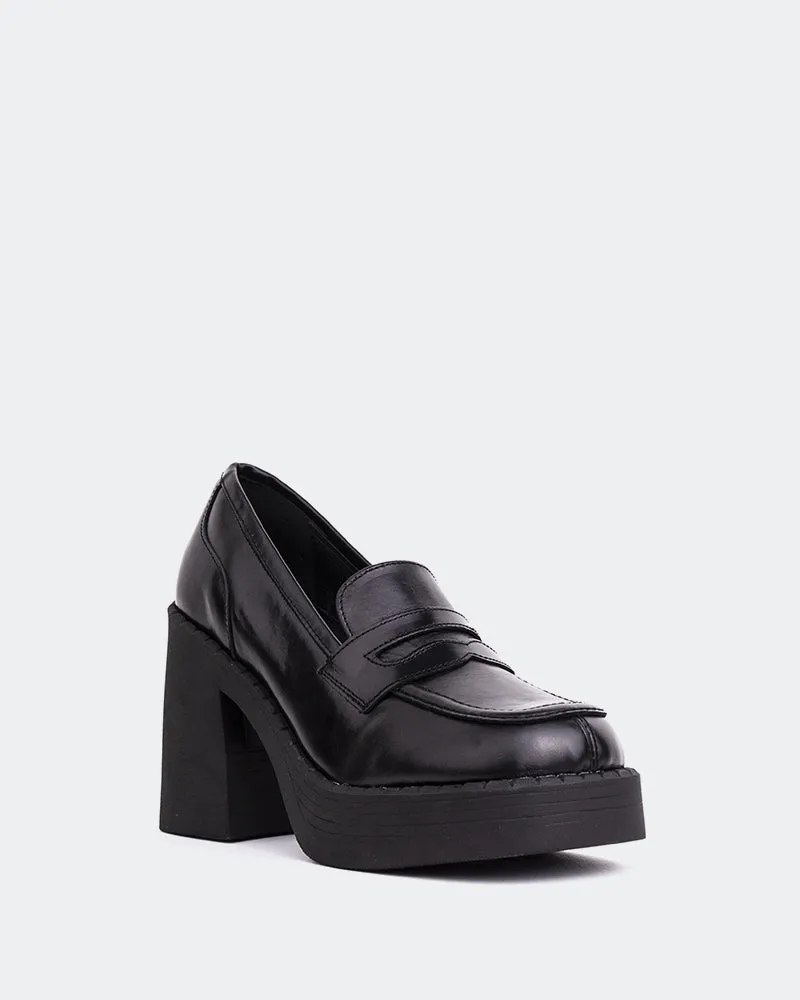 Weezer Black Leather Loafers For Shorts